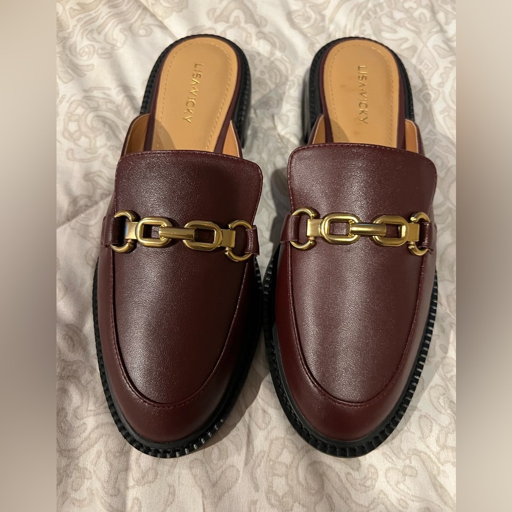 Never worn burgundy mules! Perfect for fall!